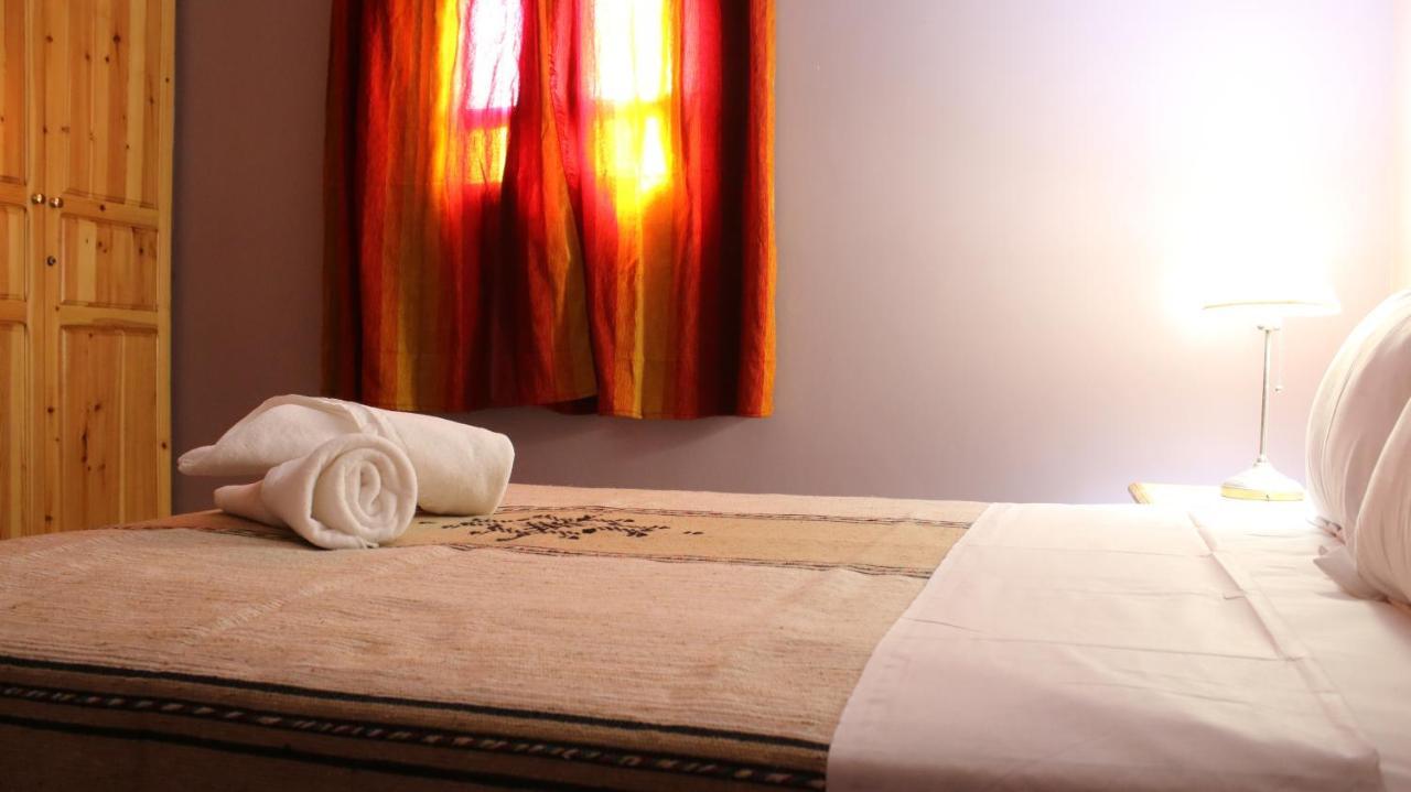 Gite Ait Lmaalam Chez Ahmed Skoura Ruang foto